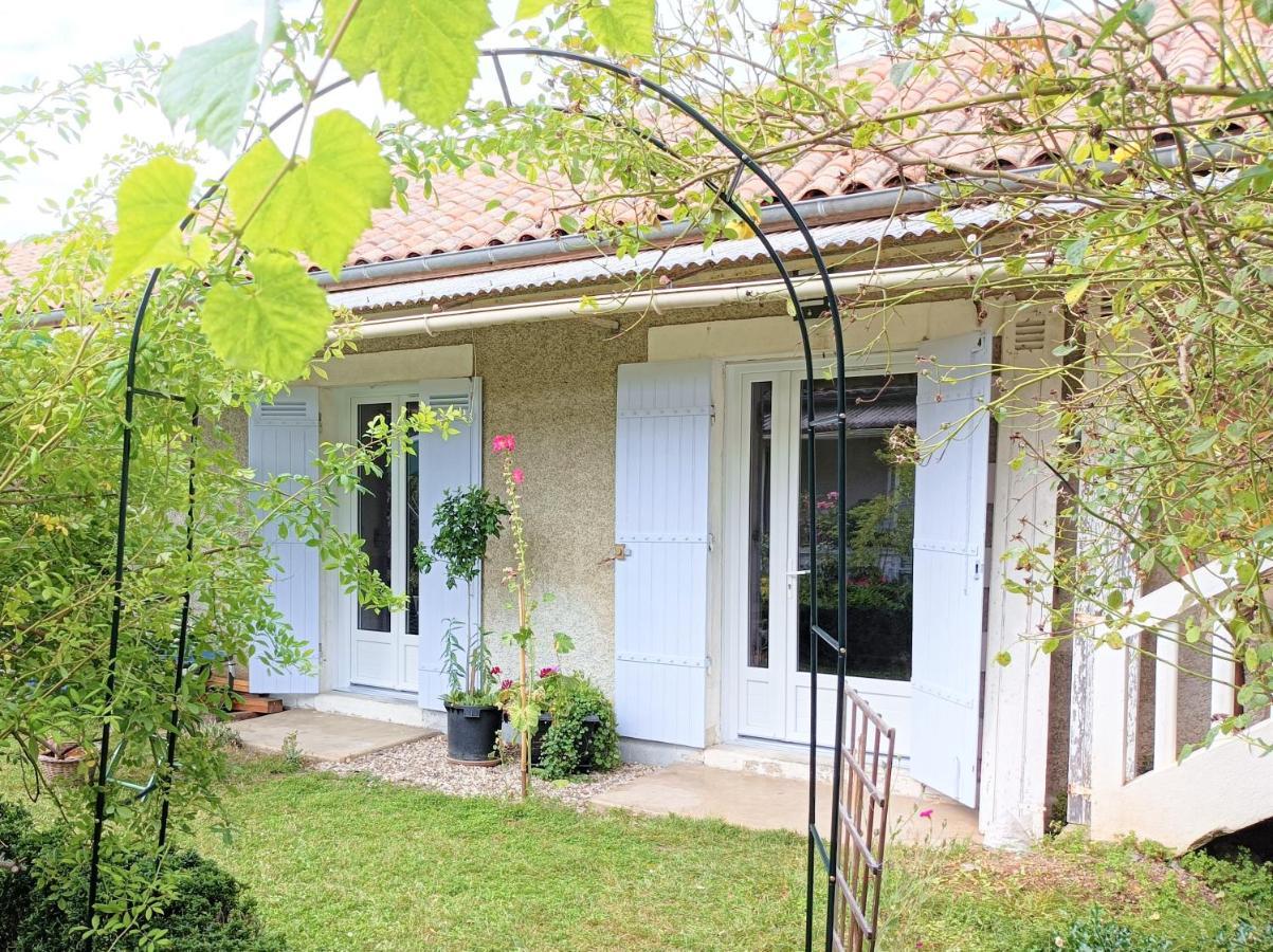 Un paradis de verdure en plein centre ville Périgueux Extérieur photo